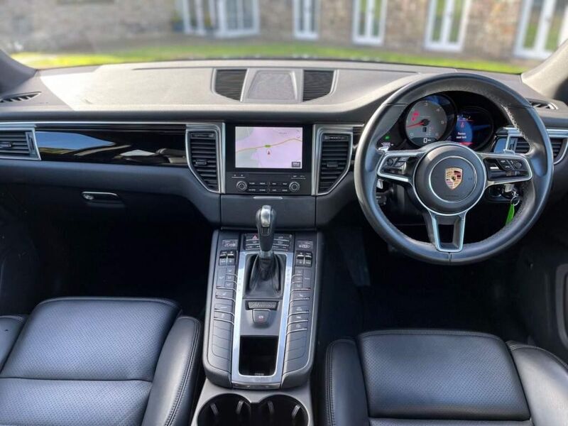 View PORSCHE MACAN 3.0 TD V6 S PDK 4WD Euro 6 (s/s) 5dr