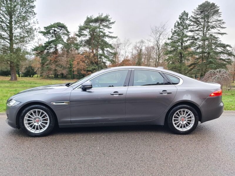 JAGUAR XF