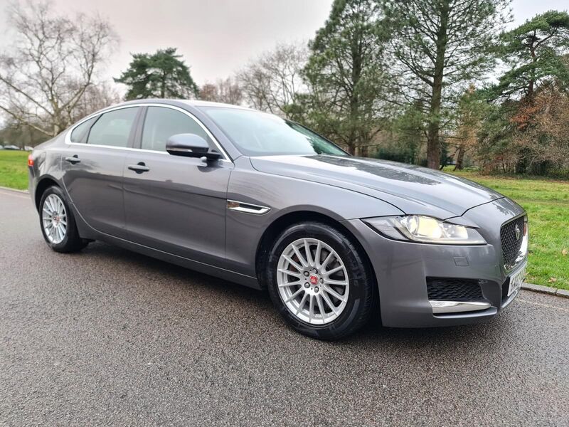 View JAGUAR XF 2.0i Prestige Auto Euro 6 (s/s) 4dr