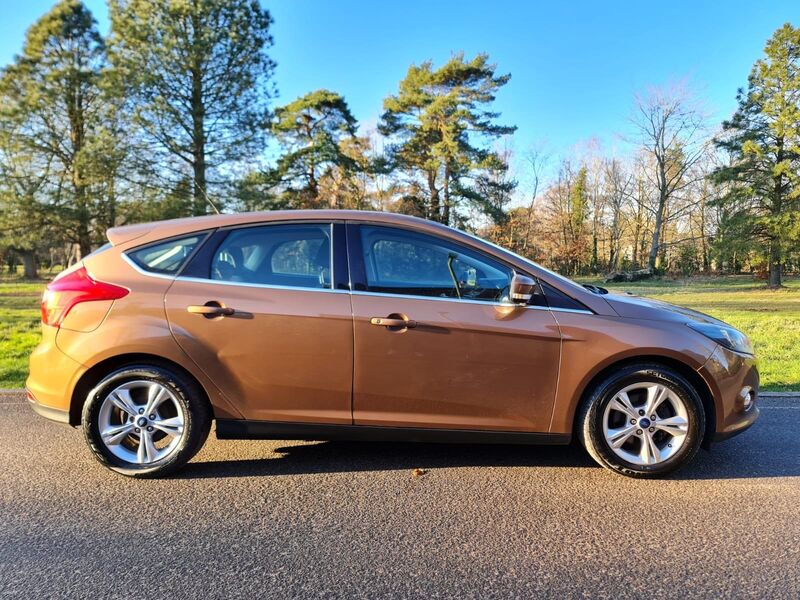 FORD FOCUS