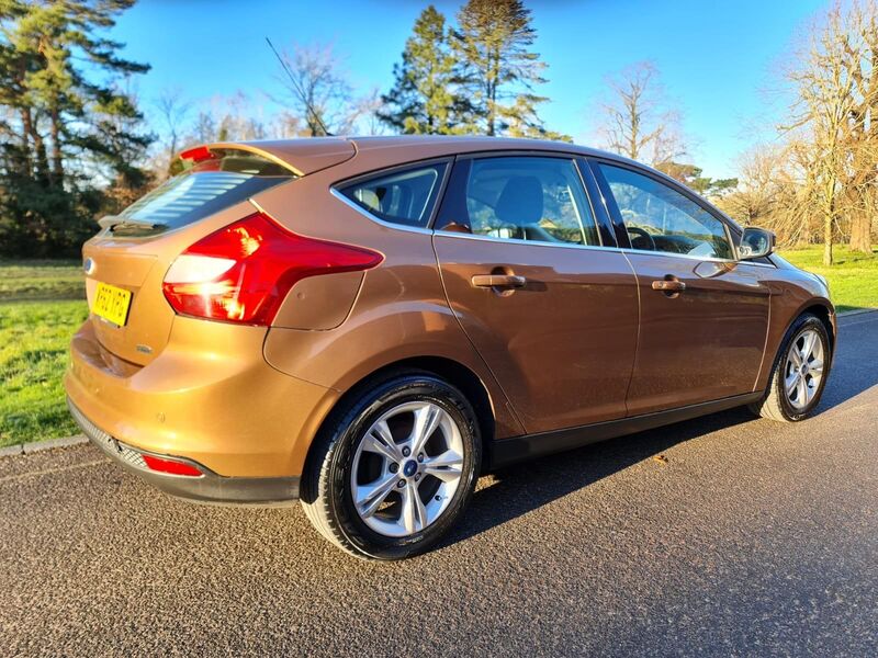 View FORD FOCUS 1.0T EcoBoost Zetec Euro 5 (s/s) 5dr