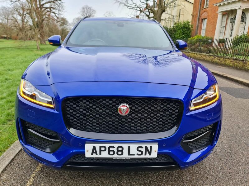 JAGUAR F-PACE