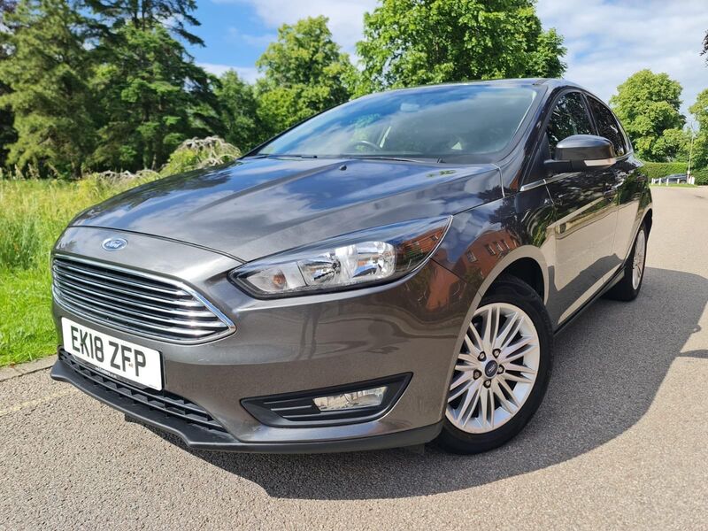 View FORD FOCUS 1.0T EcoBoost Zetec Edition Euro 6 (s/s) 5dr