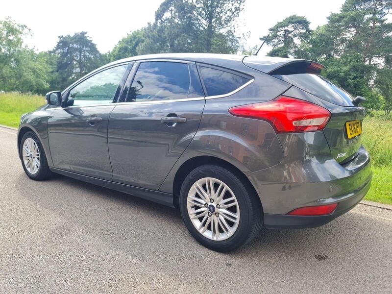 FORD FOCUS