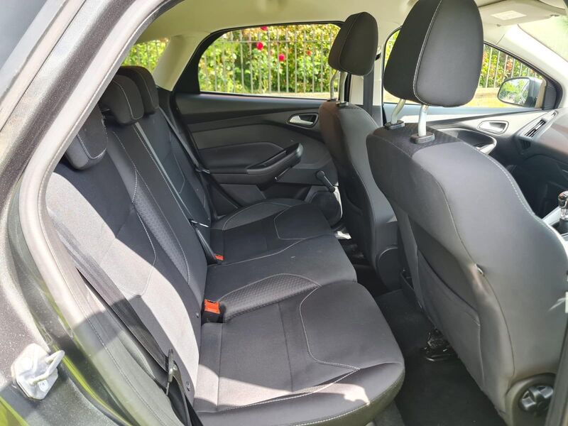 FORD FOCUS