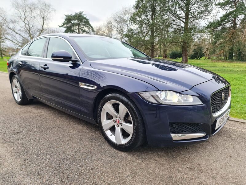 View JAGUAR XF 2.0d Portfolio Auto Euro 6 (s/s) 4dr