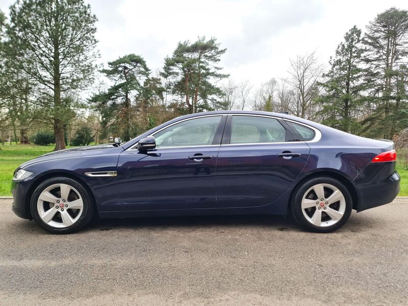 JAGUAR XF