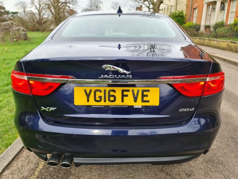 JAGUAR XF
