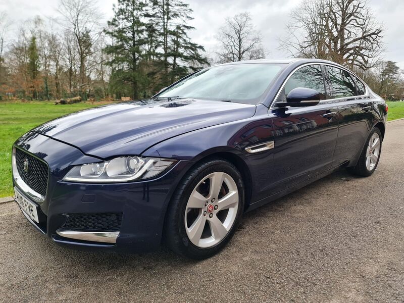 JAGUAR XF