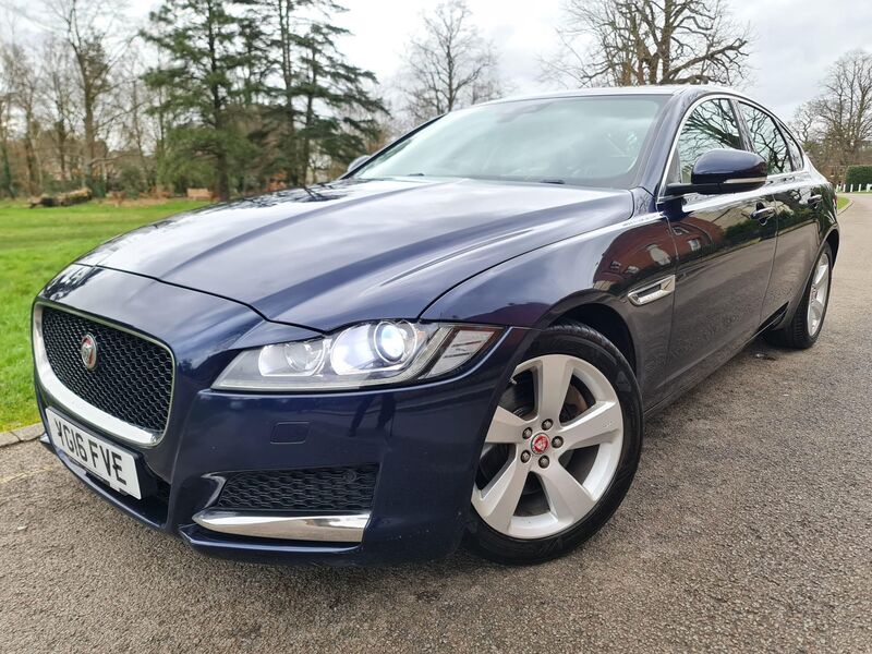 View JAGUAR XF 2.0d Portfolio Auto Euro 6 (s/s) 4dr