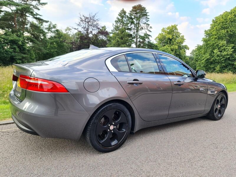 View JAGUAR XE 2.0 GTDi SE Auto Euro 6 (s/s) 4dr