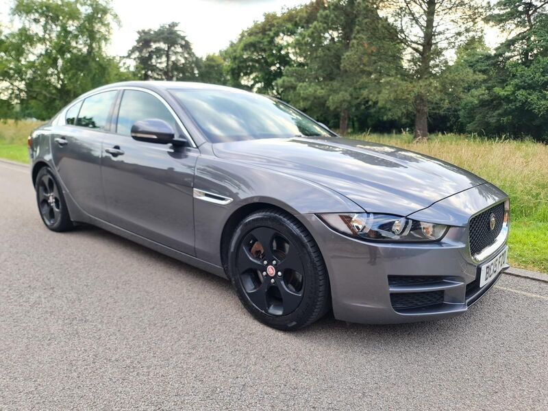 View JAGUAR XE 2.0 GTDi SE Auto Euro 6 (s/s) 4dr