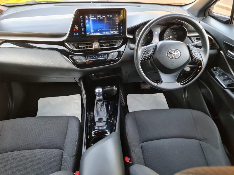TOYOTA C-HR