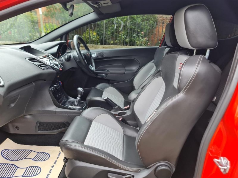 FORD FIESTA