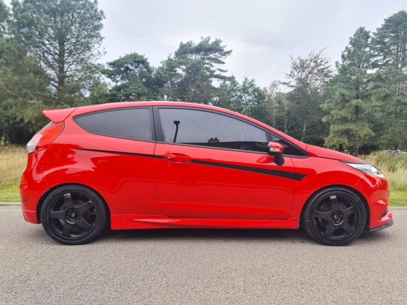 FORD FIESTA