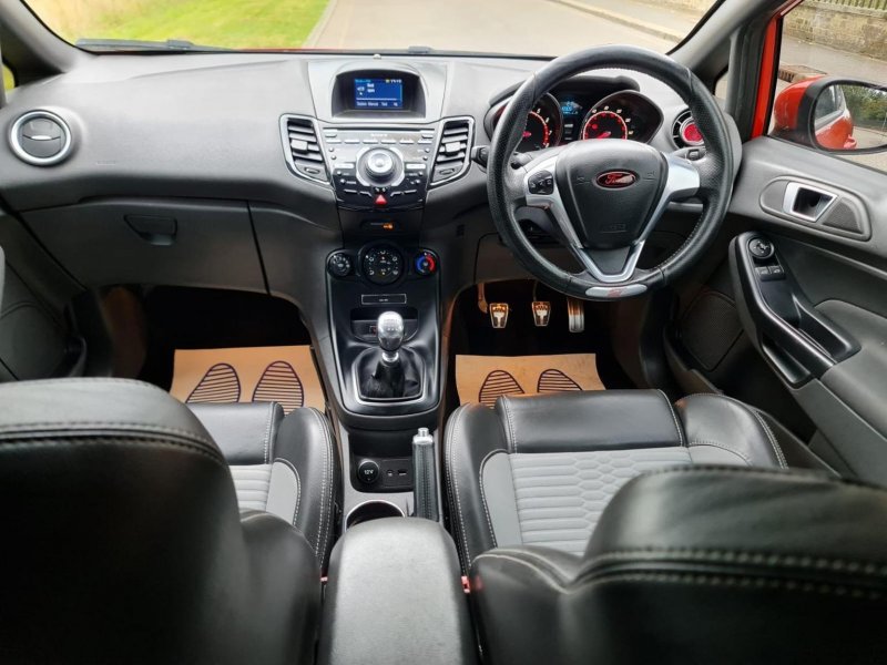 FORD FIESTA