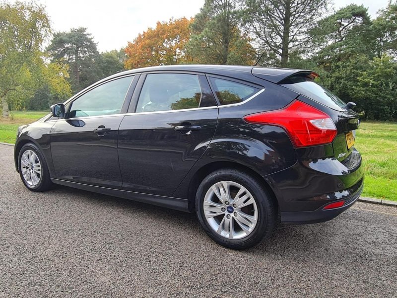FORD FOCUS