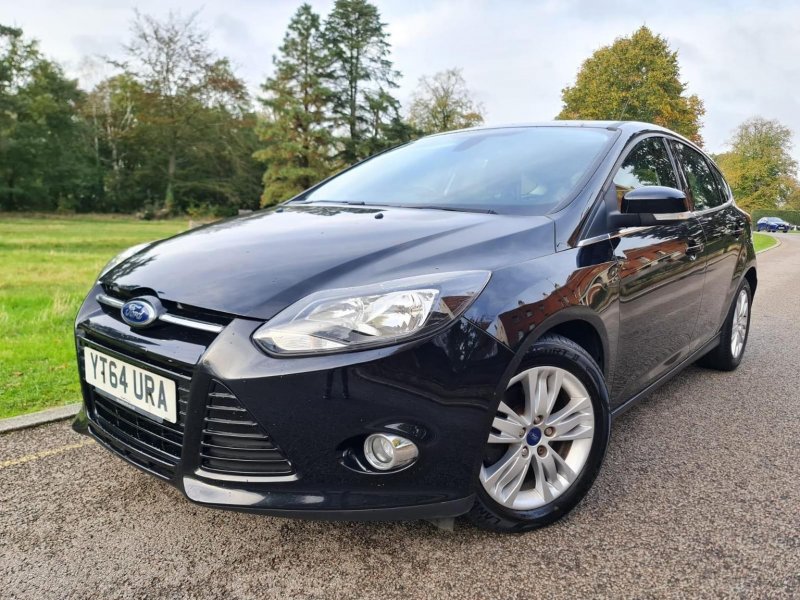 View FORD FOCUS 1.0T EcoBoost Titanium Navigator Euro 5 (s/s) 5dr