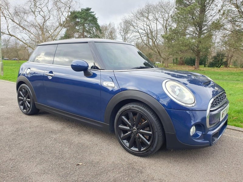 View MINI HATCH 2.0 Cooper SD Euro 6 (s/s) 3dr