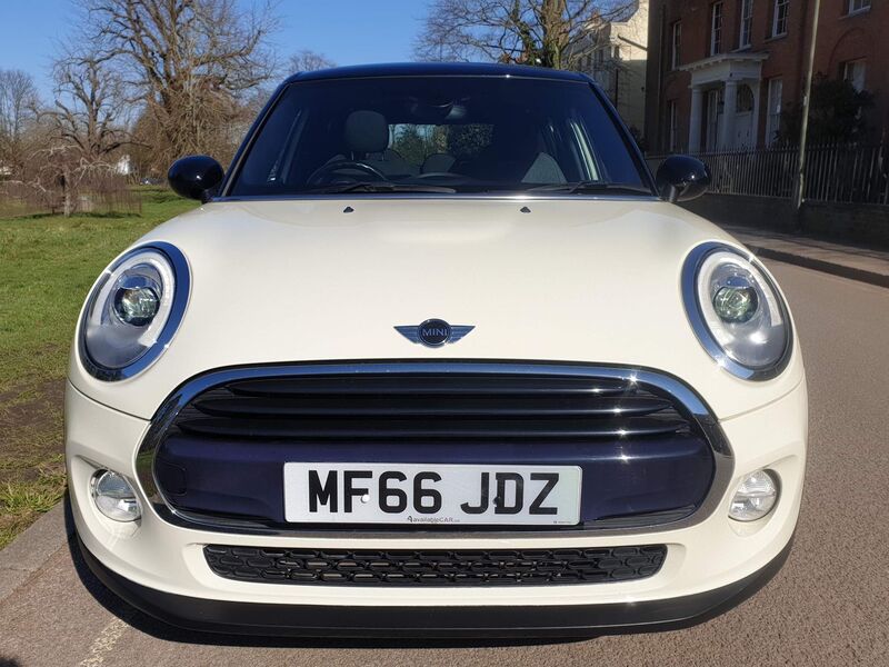 MINI HATCH