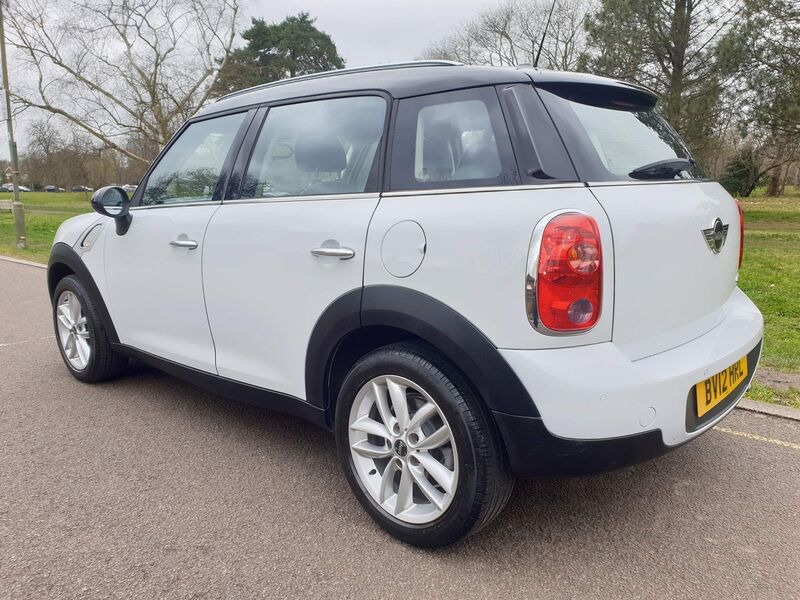 View MINI COUNTRYMAN 1.6 Cooper 5dr
