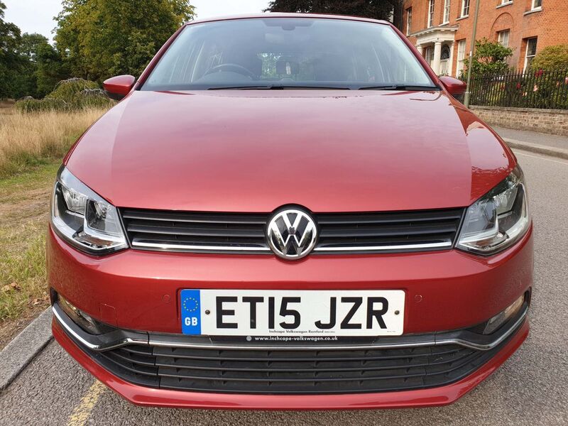 VOLKSWAGEN POLO