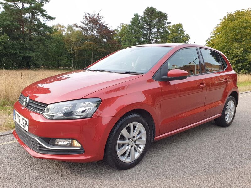 VOLKSWAGEN POLO
