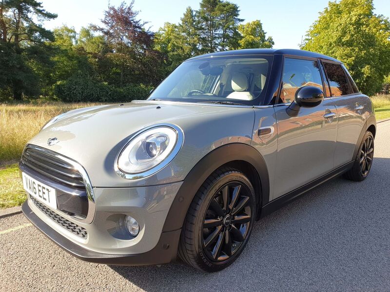 MINI HATCH