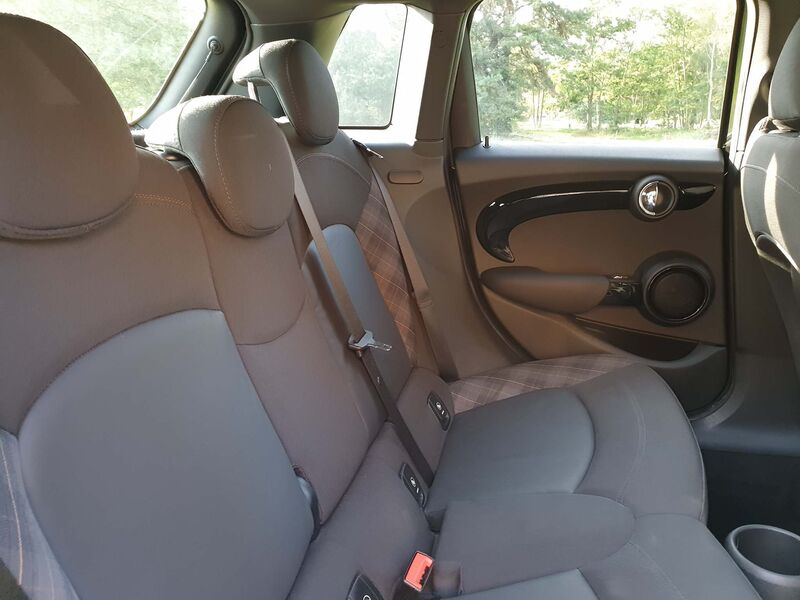 MINI HATCH