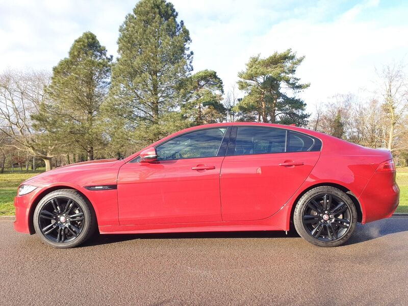 JAGUAR XE