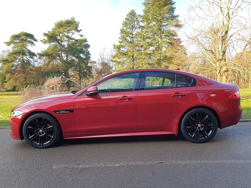JAGUAR XE
