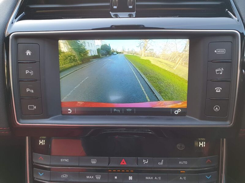 JAGUAR XE