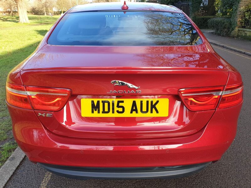 JAGUAR XE