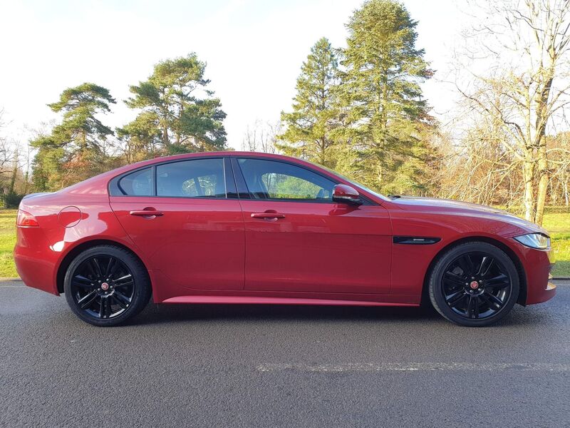 JAGUAR XE
