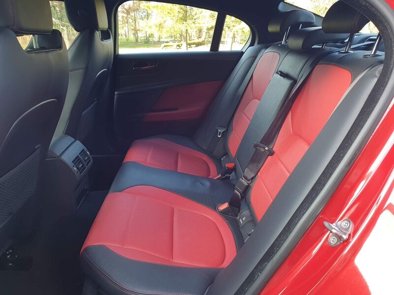 JAGUAR XE