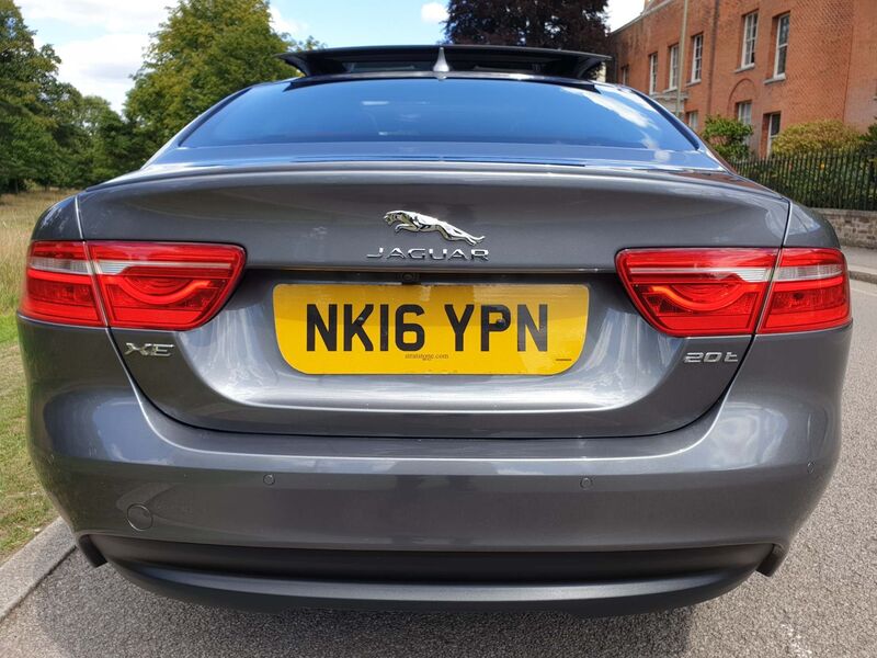 JAGUAR XE