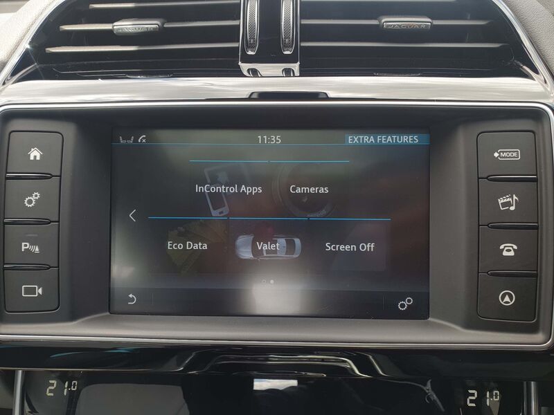 JAGUAR XE