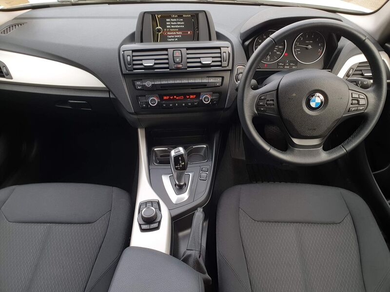 BMW 1 SERIES