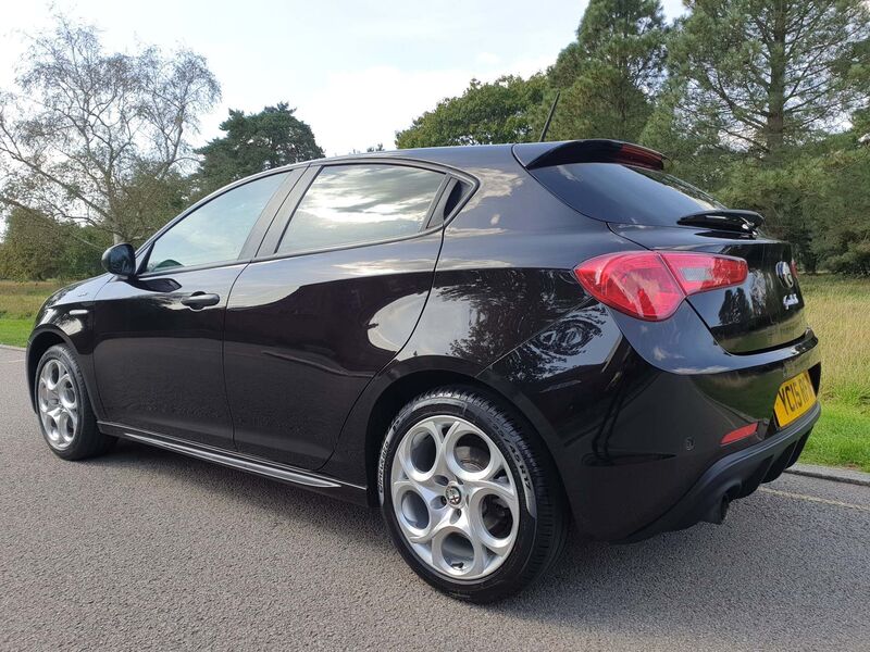 View ALFA ROMEO GIULIETTA 1.4 TB MultiAir Sprint (s/s) 5dr