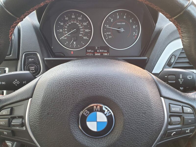 BMW 1 SERIES