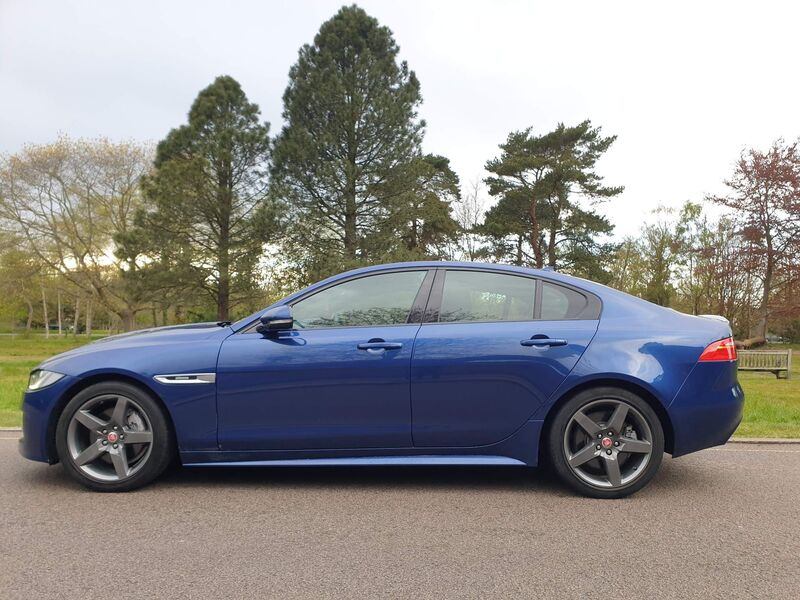 JAGUAR XE