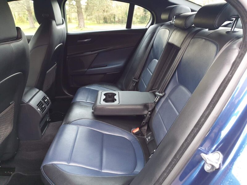 JAGUAR XE