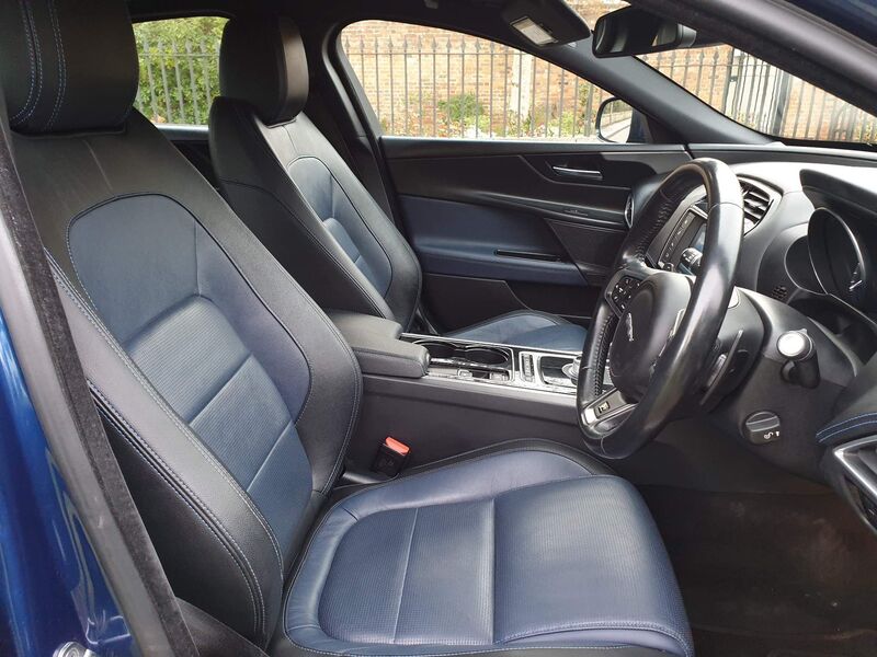 JAGUAR XE
