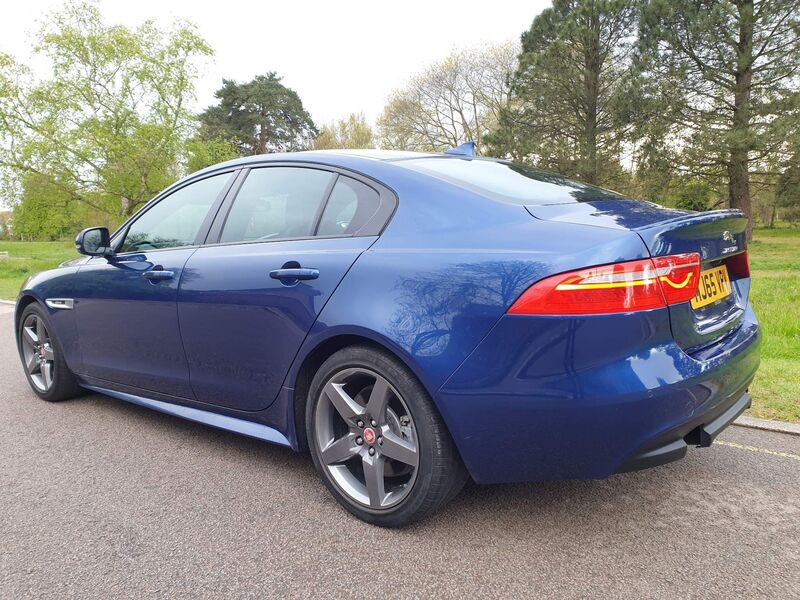 View JAGUAR XE 2.0 GTDi R-Sport Auto (s/s) 4dr
