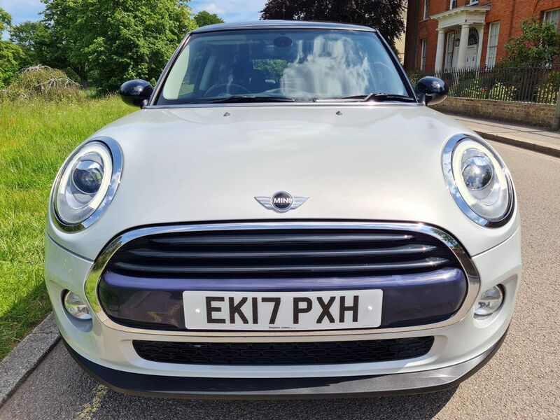 MINI HATCH