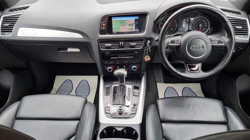 AUDI Q5