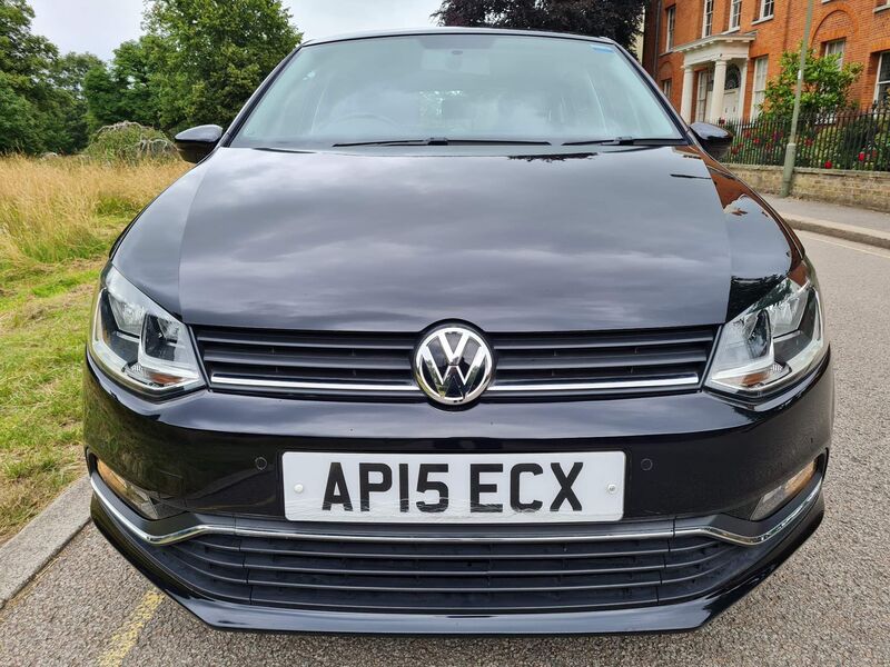 VOLKSWAGEN POLO