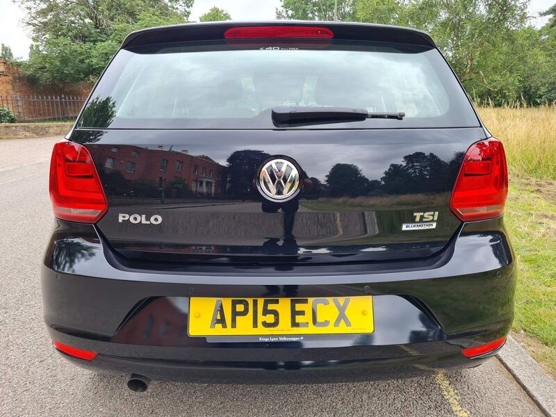 VOLKSWAGEN POLO
