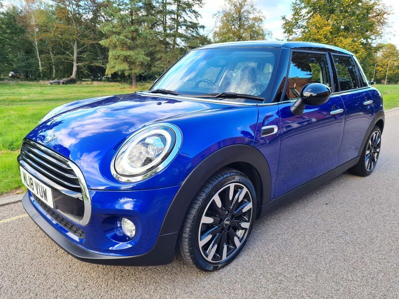 MINI HATCH