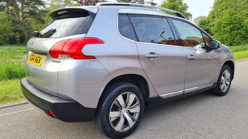 PEUGEOT 2008